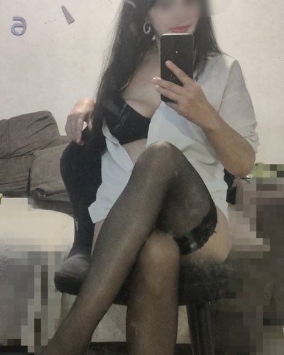 Оля